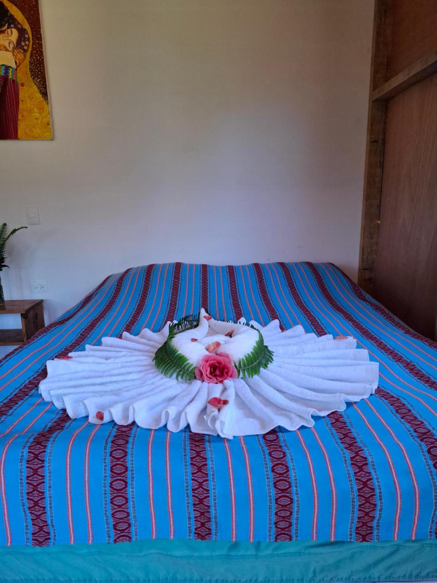 Eco-Hotel Mayachik Сан-Хуан-ла-Лагуна Экстерьер фото